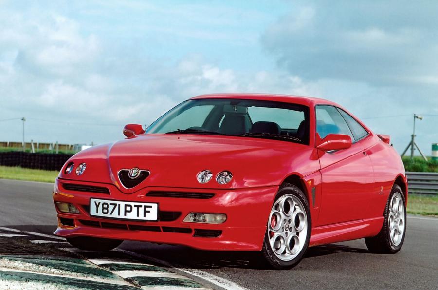  Alfa Romeo GTV Cup (916C) 2001 года  (UK) (фото 2 из 7)